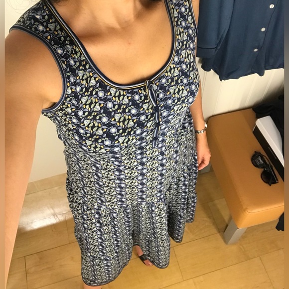 Max Studio Tiered Maxi Blue Floral Sleeveless Dress with Front Buttons. Size M - Picture 5 of 5